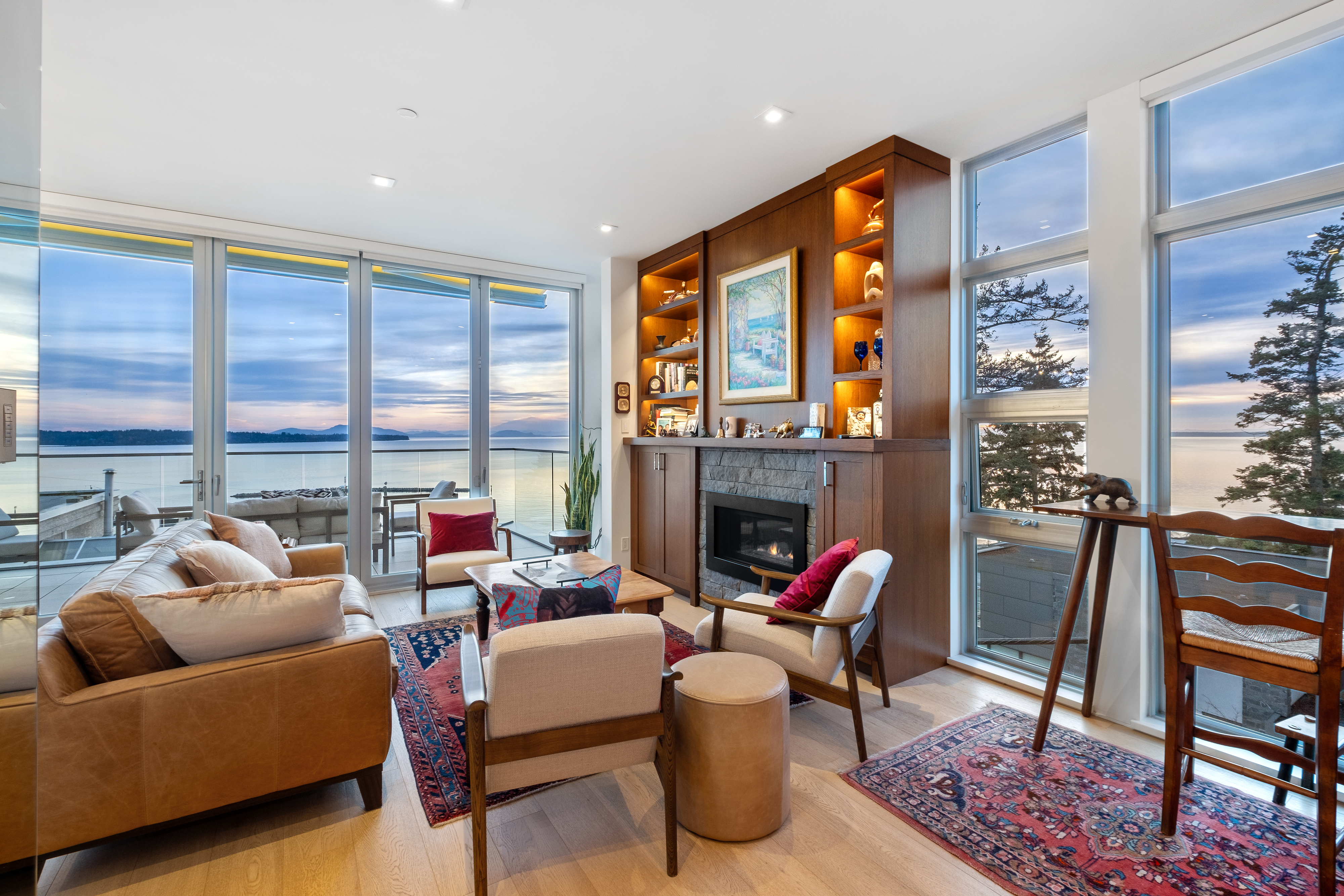 15046 Buena Vista Avenue